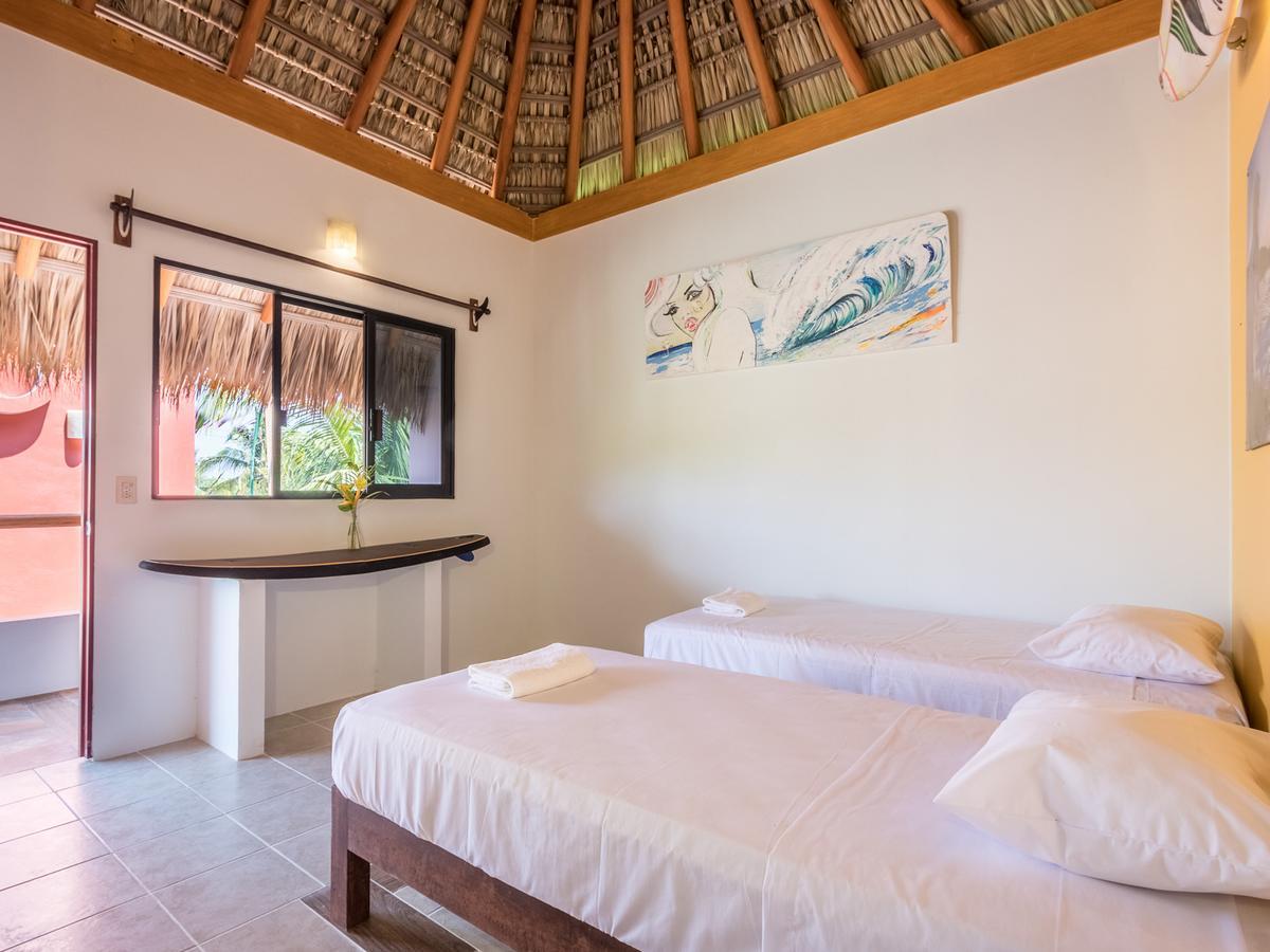 A Pousada Experiencia Surf Camp Brisas de Zicatela Exterior foto