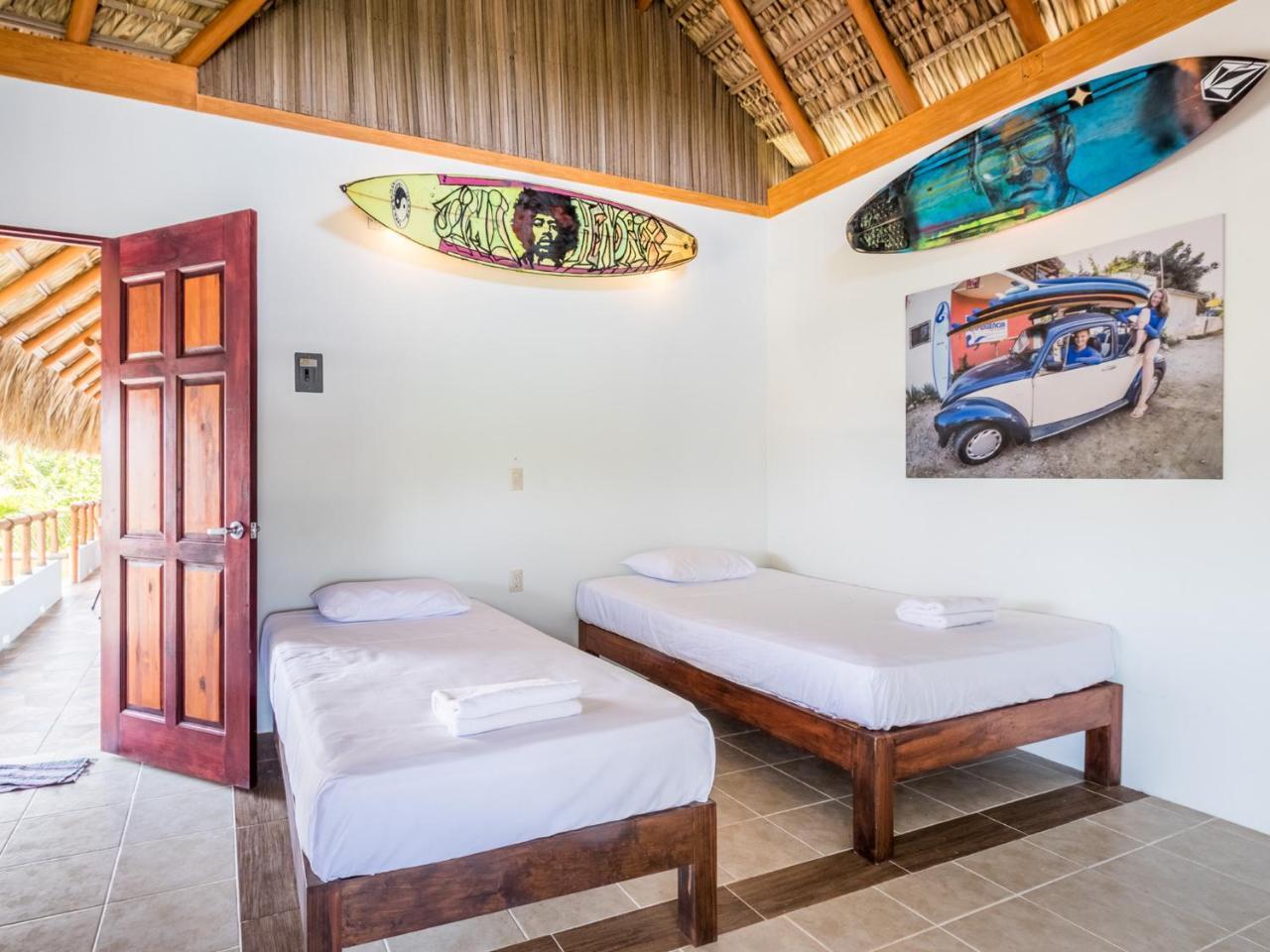 A Pousada Experiencia Surf Camp Brisas de Zicatela Exterior foto