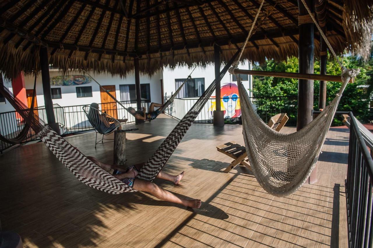 A Pousada Experiencia Surf Camp Brisas de Zicatela Exterior foto